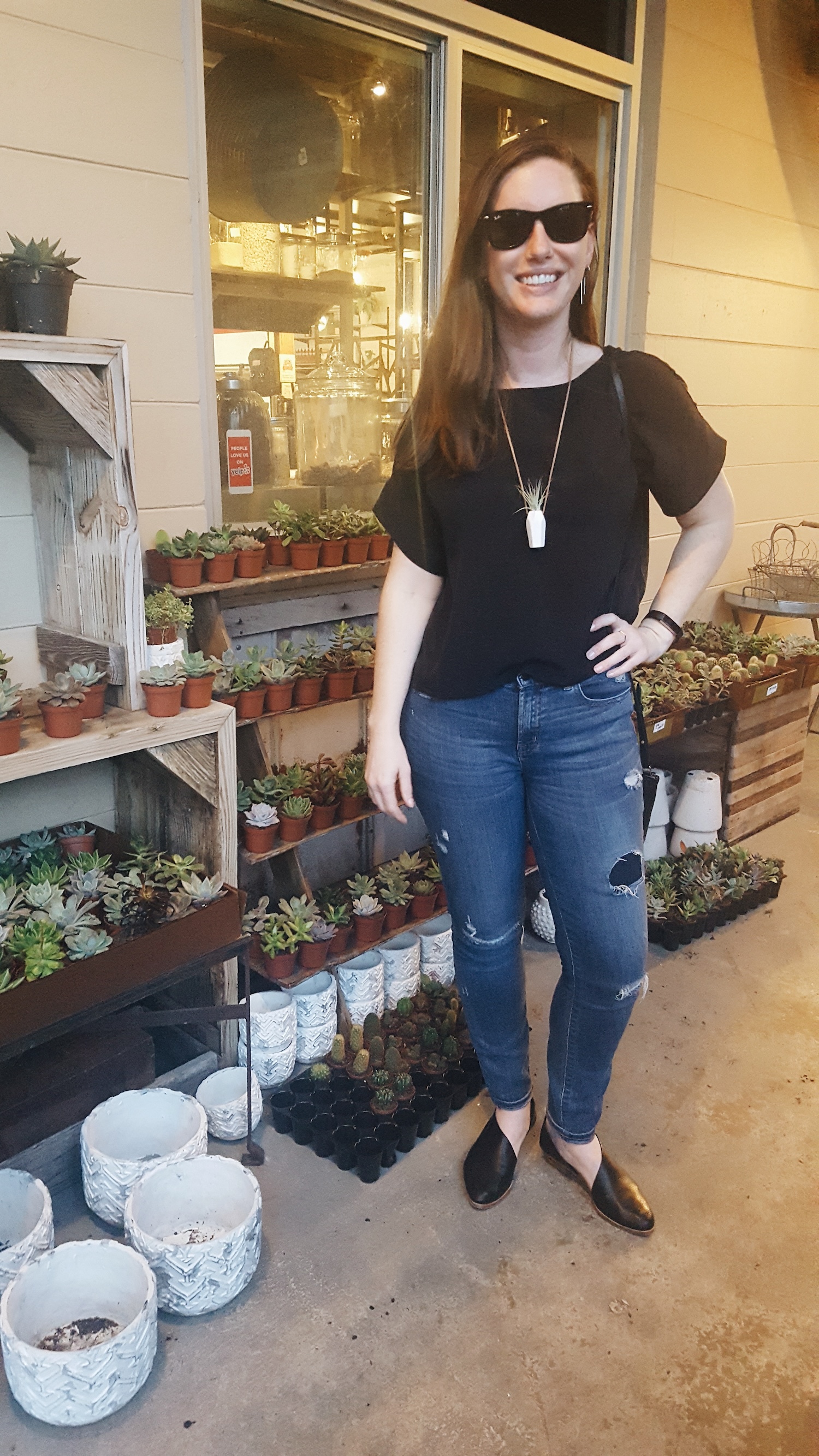 Alyssa stands outside of Porch Therapy in Orlando