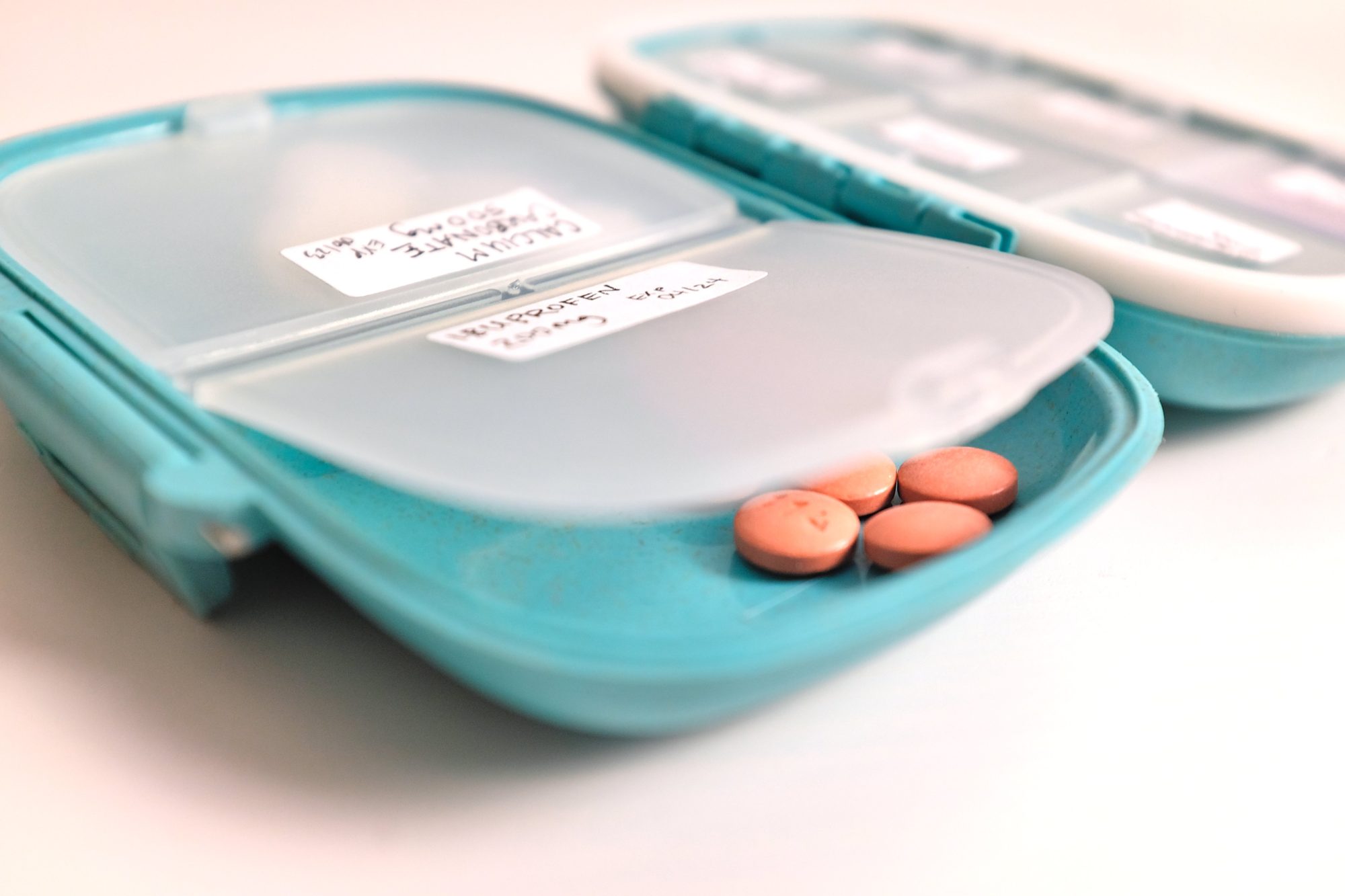 6 Best Travel Pill Cases to Keep Medications & Vitamins Organized (2023)