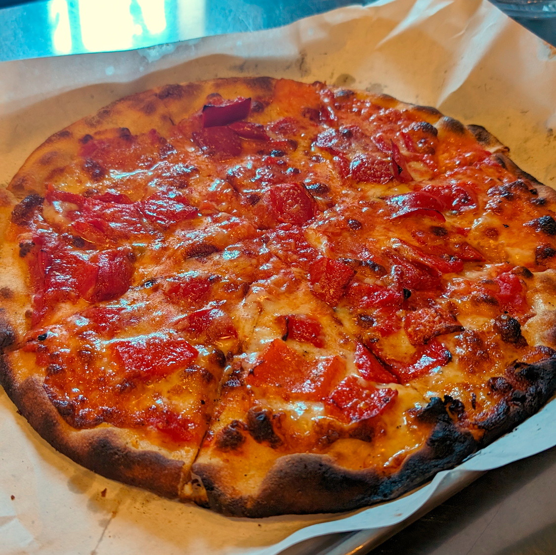 A typical New Haven Apizza