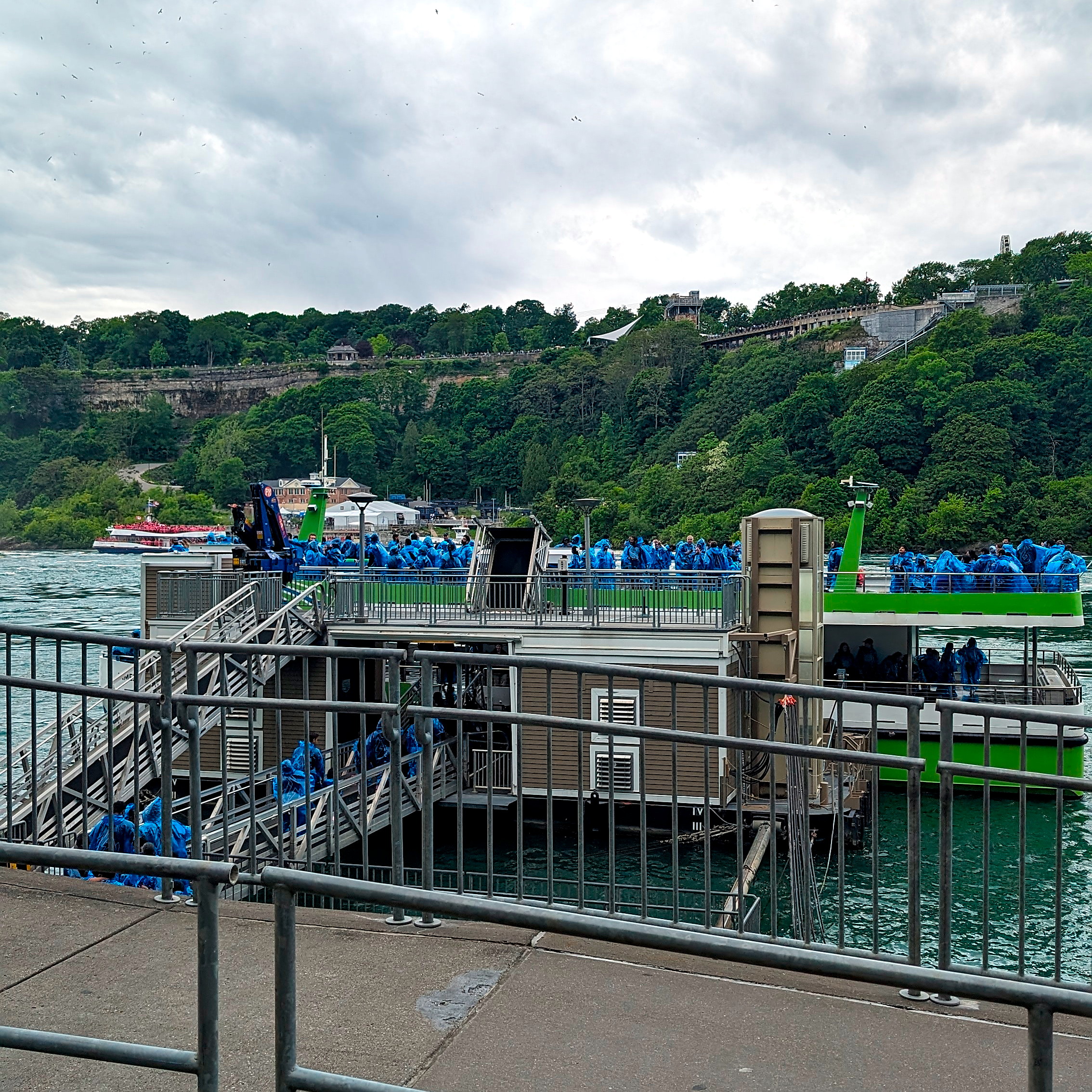 A crowd boards the Maid of the Mist boat