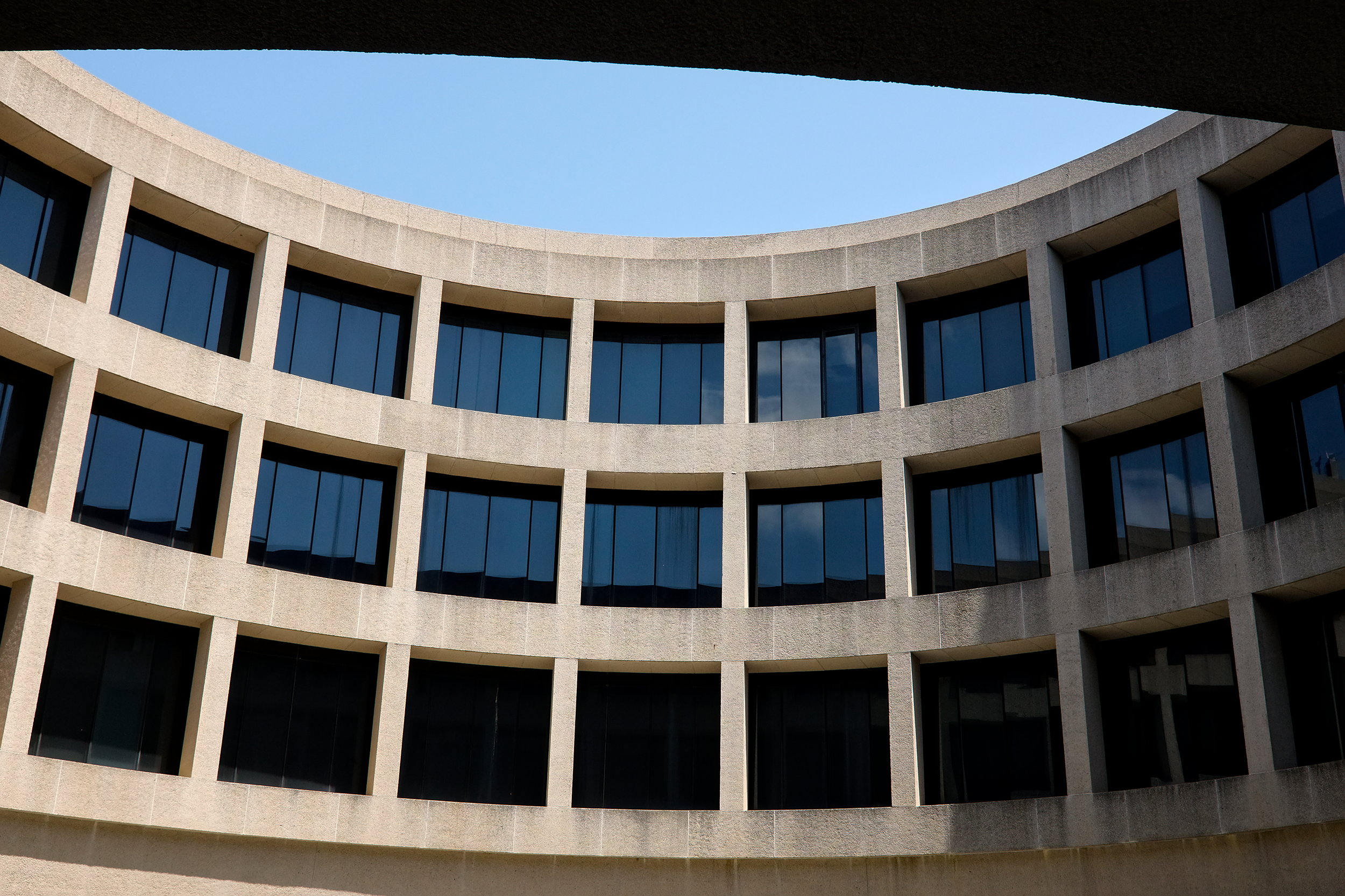 Interior courtyard of the Hirshhorn Museum