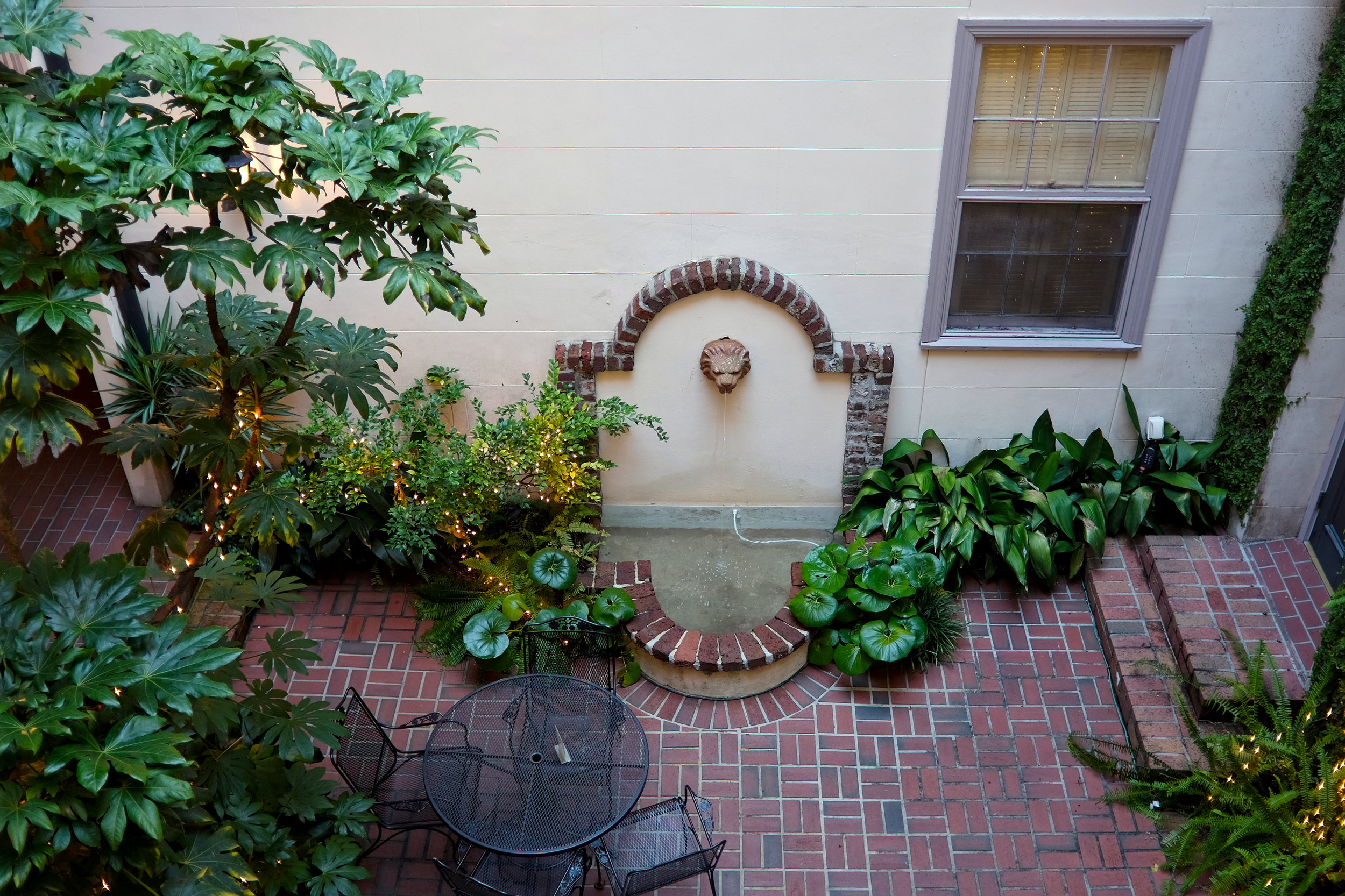 Courtyard with lion fountain