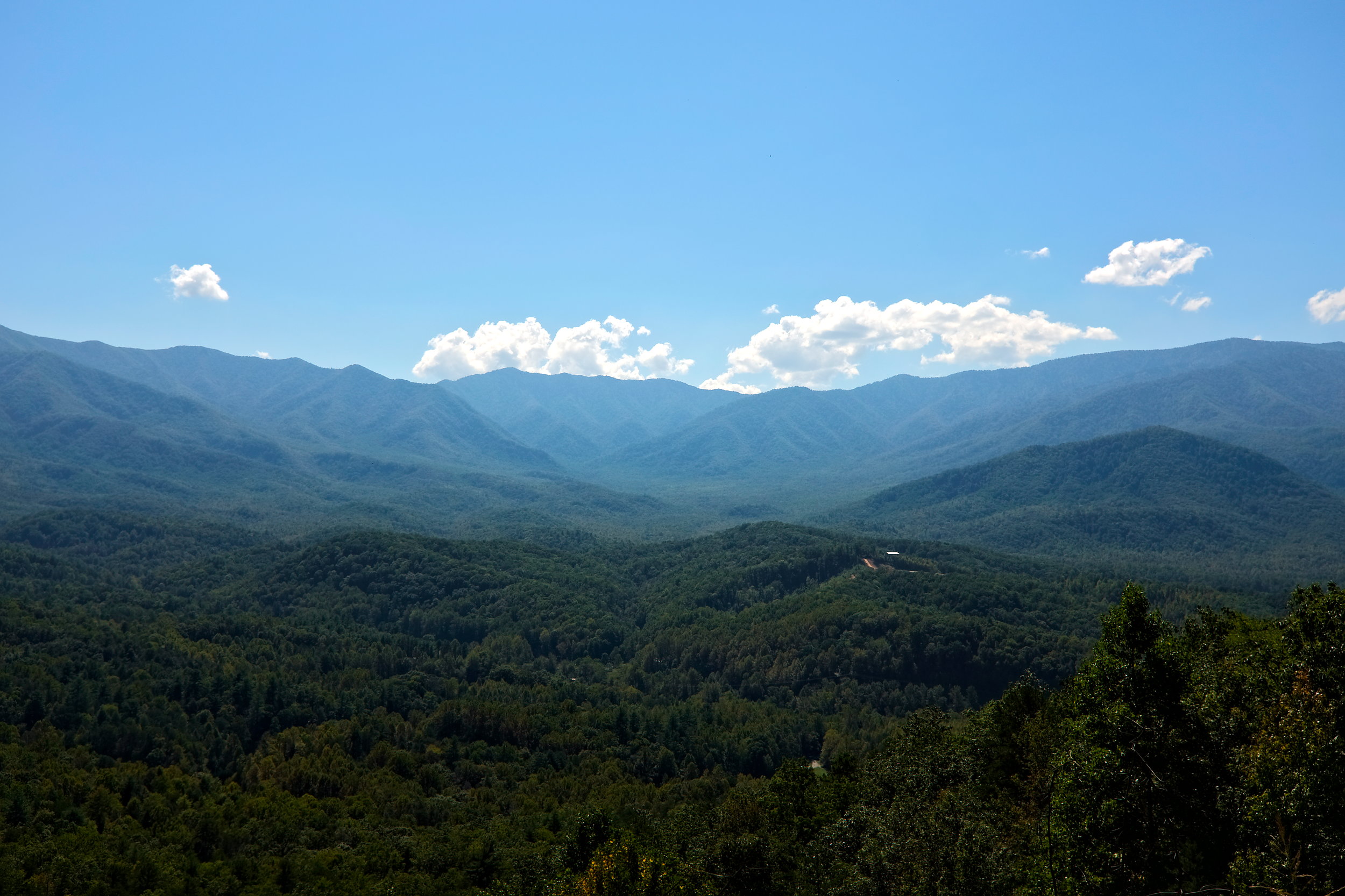 A view of the mountains just a few minutes from Roamstead