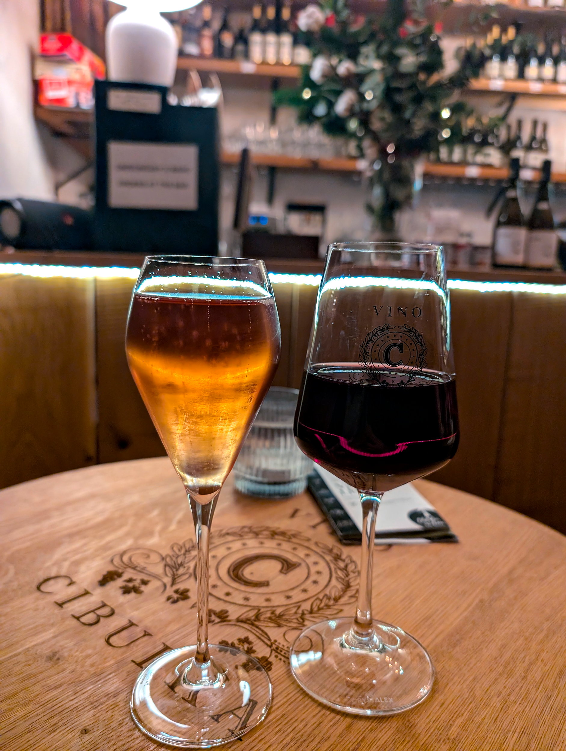 Two wine glasses at Vino Cibulka