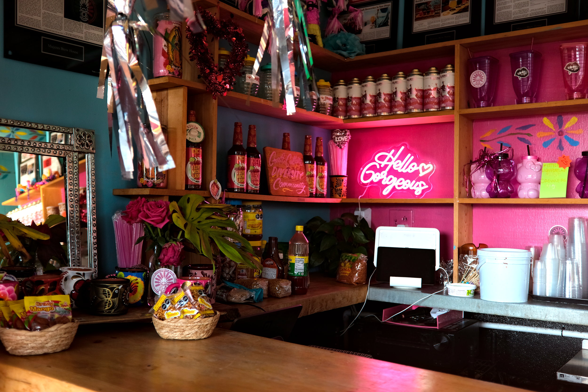 The bar at Mujeres Brew House in San Diego